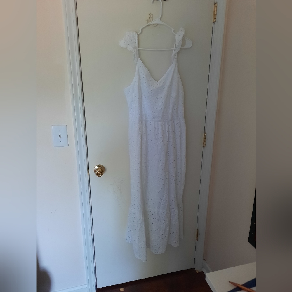 White Dress XL